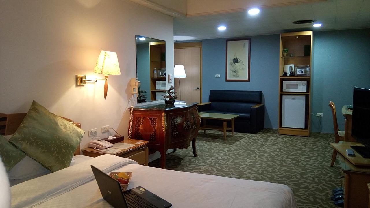 Berkeley Business Hotel Zhongzheng Thành phố Tân Trúc Ngoại thất bức ảnh