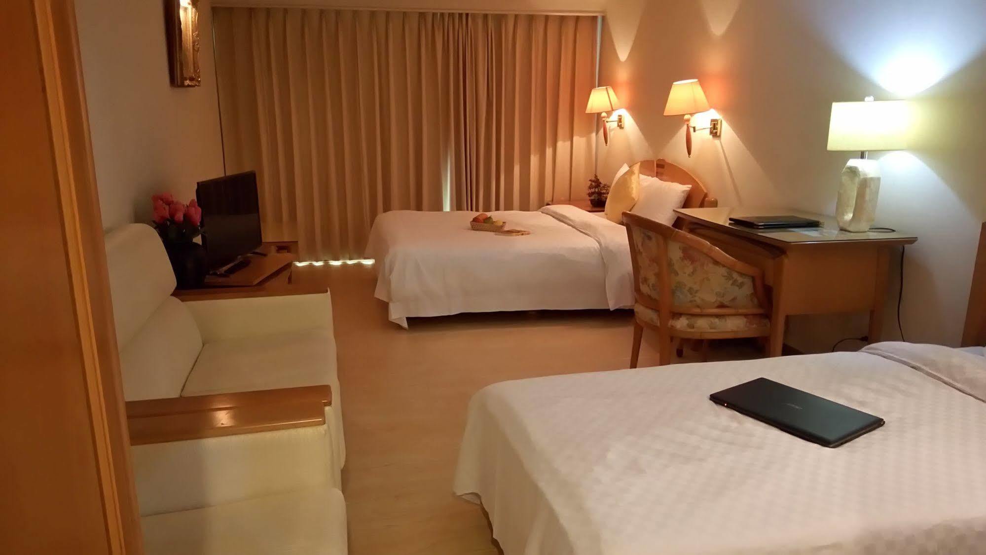 Berkeley Business Hotel Zhongzheng Thành phố Tân Trúc Ngoại thất bức ảnh