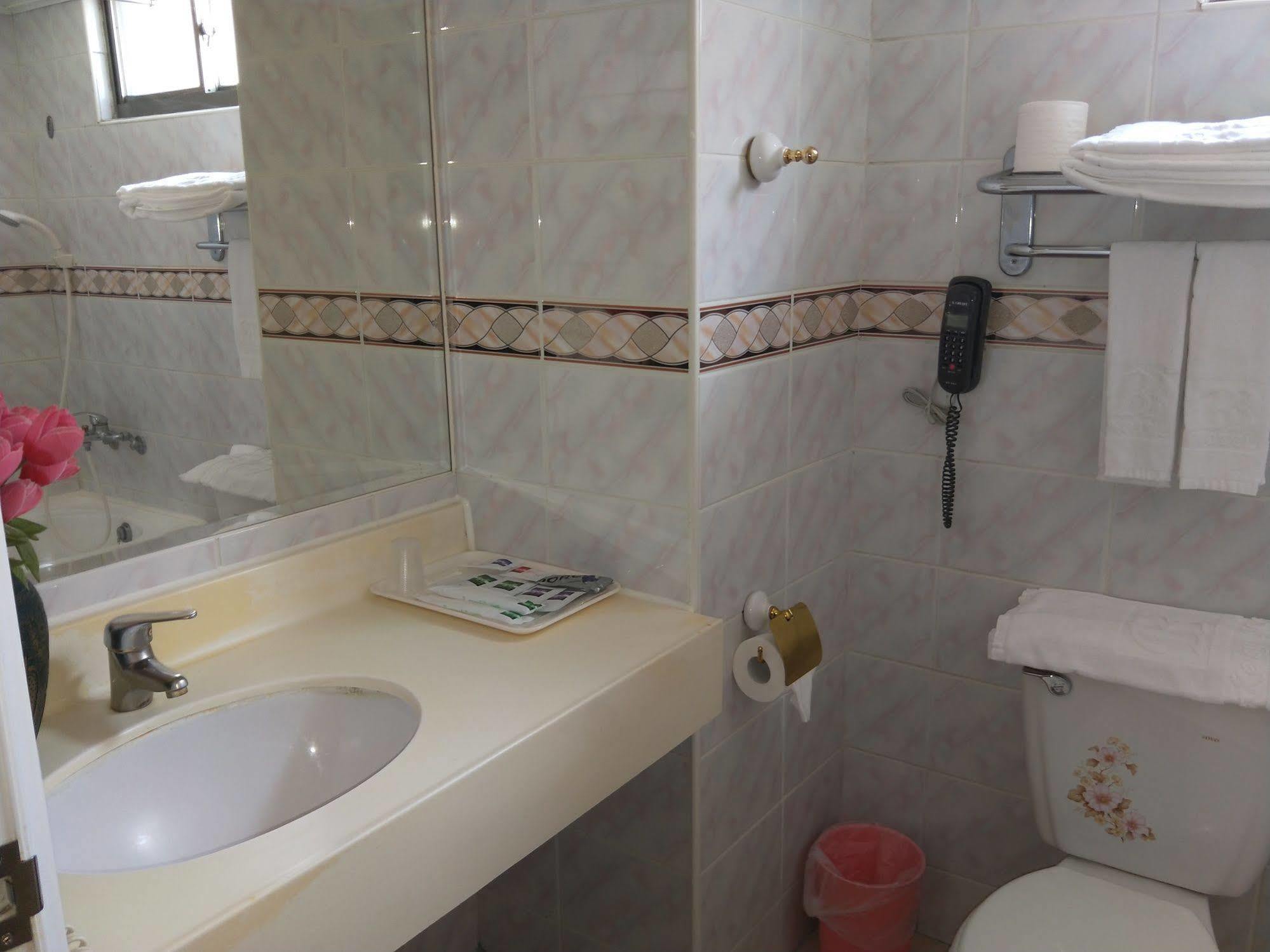 Berkeley Business Hotel Zhongzheng Thành phố Tân Trúc Ngoại thất bức ảnh