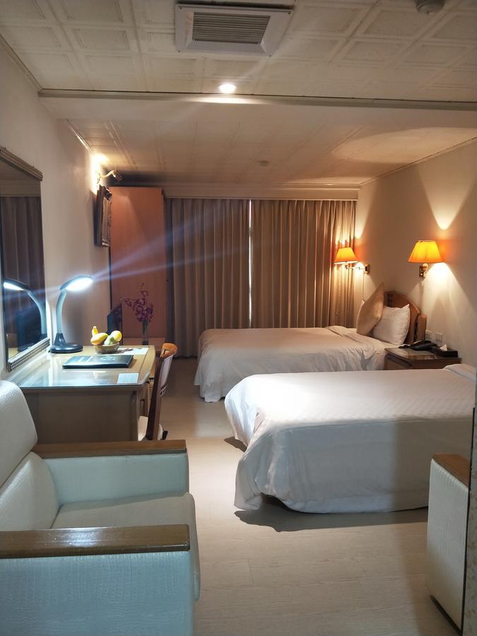 Berkeley Business Hotel Zhongzheng Thành phố Tân Trúc Ngoại thất bức ảnh